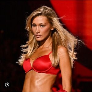 Victoria's Secret Bold Red Bra Size 32D